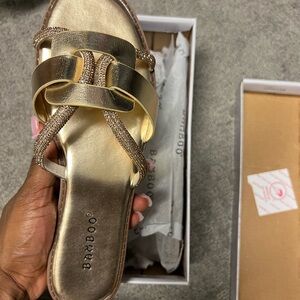 Brand new stylish sandals ✨